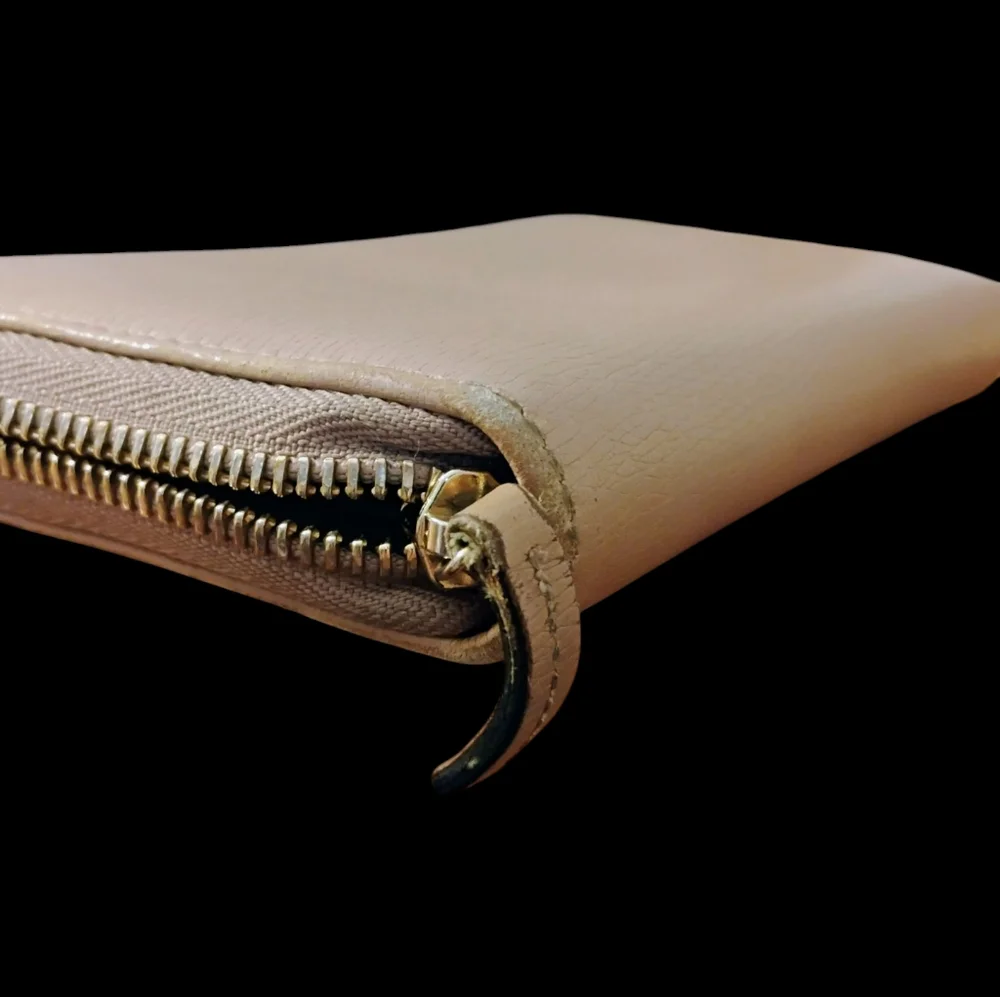 Gucci Beige Leather Zip Around Wallet
